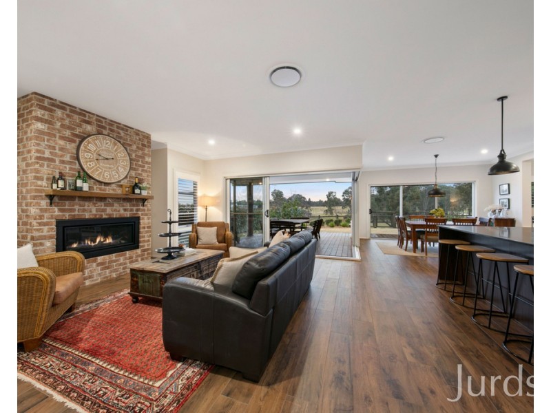 17 Turpentine Close, Pokolbin NSW 2320