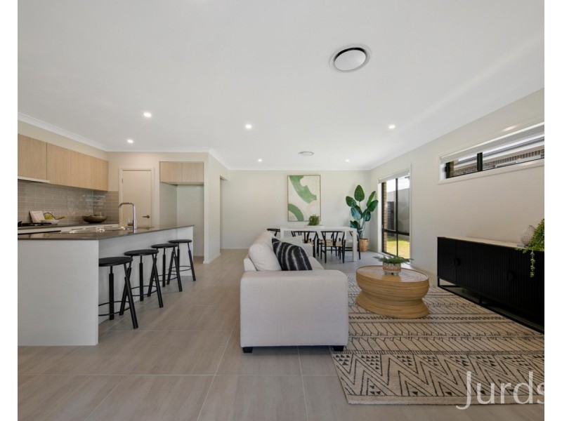 16 Brooker Drive (Huntlee), North Rothbury NSW 2335