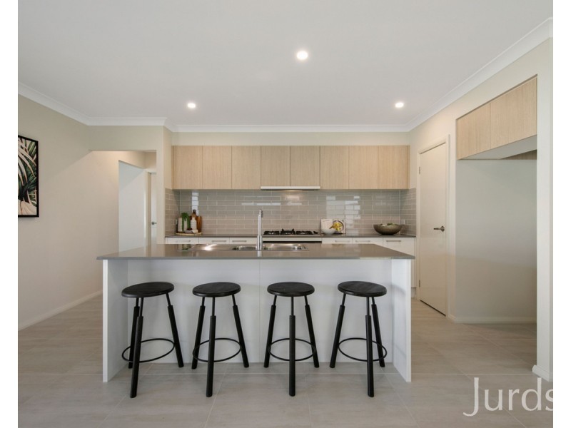 16 Brooker Drive (Huntlee), North Rothbury NSW 2335