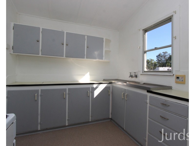 2 Sports Avenue, Cessnock NSW 2325