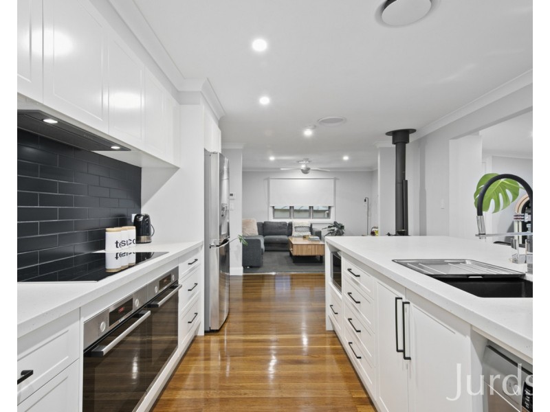 64 Avonlea Lane, Lower Belford NSW 2335