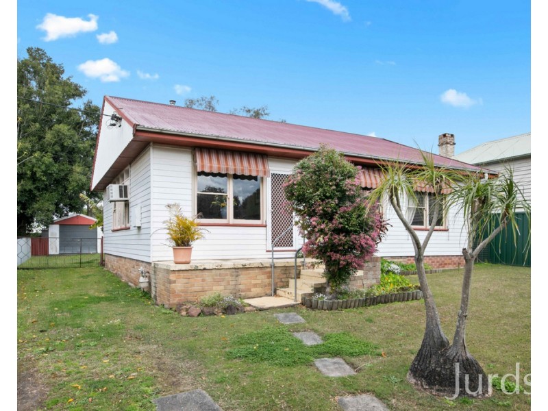 48 Desmond Street, Cessnock NSW 2325