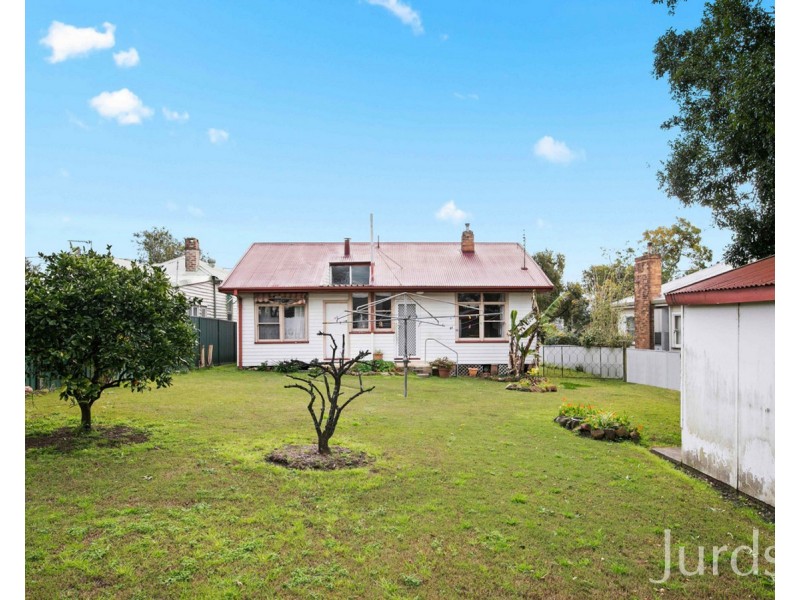 48 Desmond Street, Cessnock NSW 2325