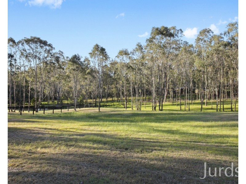 15 Merewether Close, North Rothbury NSW 2335