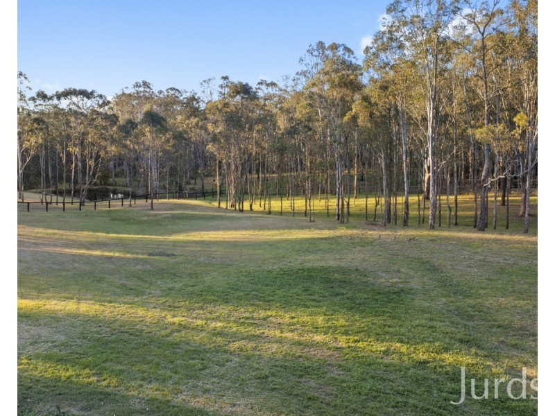 15 Merewether Close, North Rothbury NSW 2335