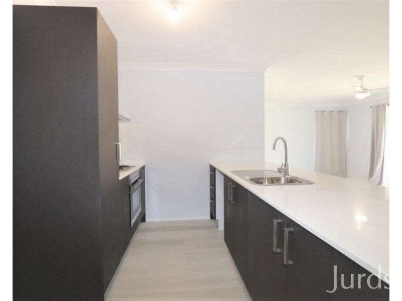 2/12A Charlton Street, Bellbird NSW 2325