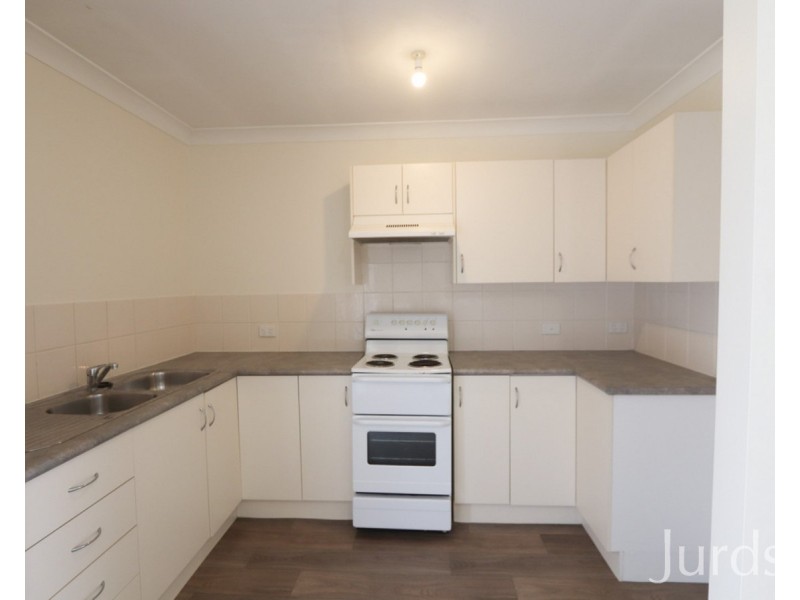 4/6 Sports Avenue, Cessnock NSW 2325