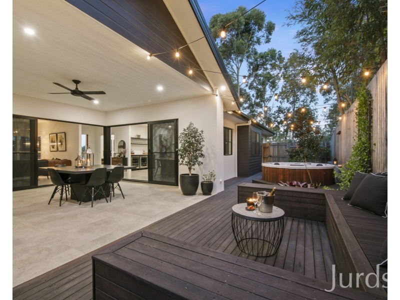 13 Liquid Amber Close, Pokolbin NSW 2320