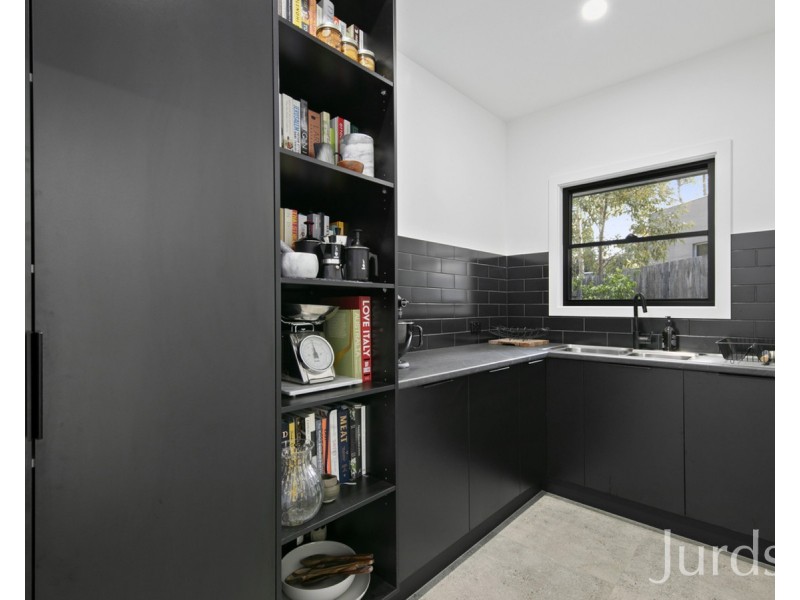 13 Liquid Amber Close, Pokolbin NSW 2320