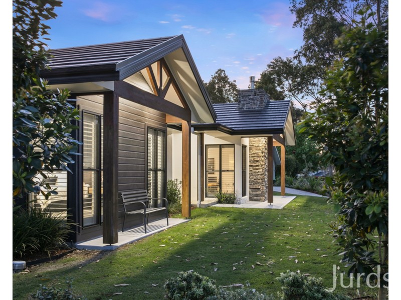 13 Liquid Amber Close, Pokolbin NSW 2320