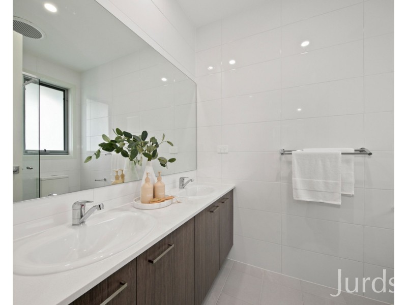 6 Wren Way (Huntlee), North Rothbury NSW 2335