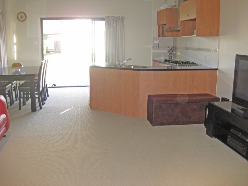 4 Desmond Street, Cessnock NSW 2325