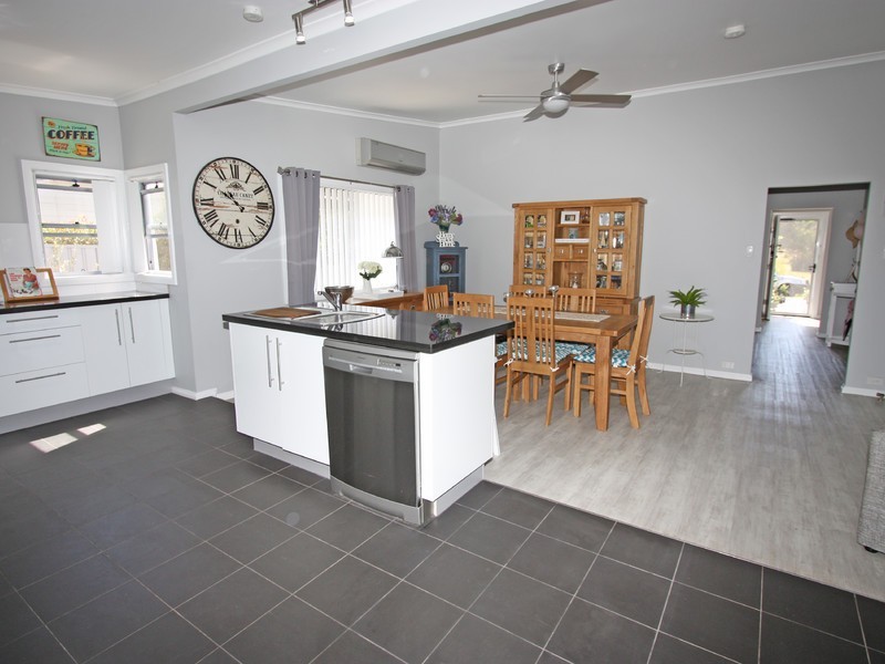 121 Melbourne Street, Aberdare NSW 2325