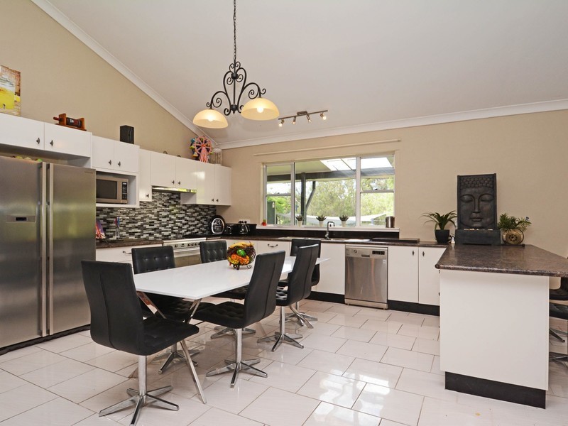 67 Caledonia Street, Cessnock NSW 2325
