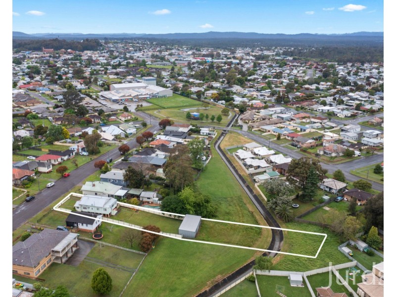 23 Mills Crescent, Cessnock NSW 2325