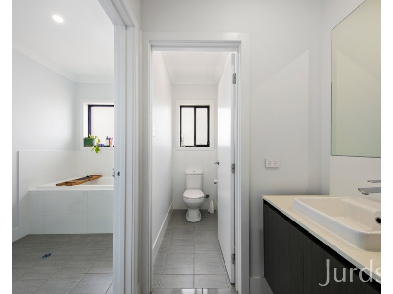 105 Tooze Circuit (Huntlee), North Rothbury NSW 2335