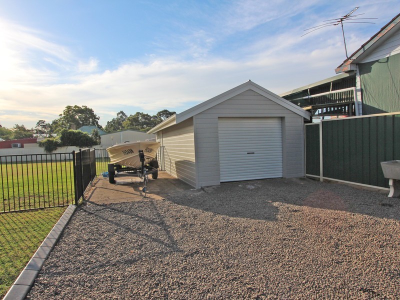 4 Price Street, Greta NSW 2334