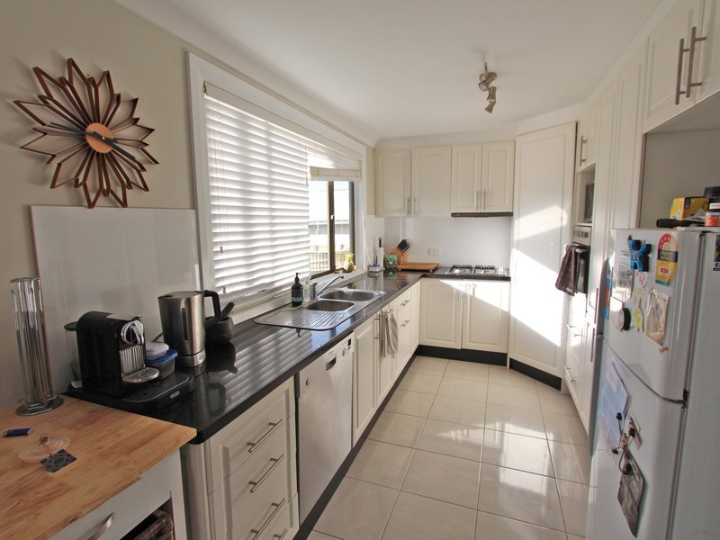 4 Price Street, Greta NSW 2334