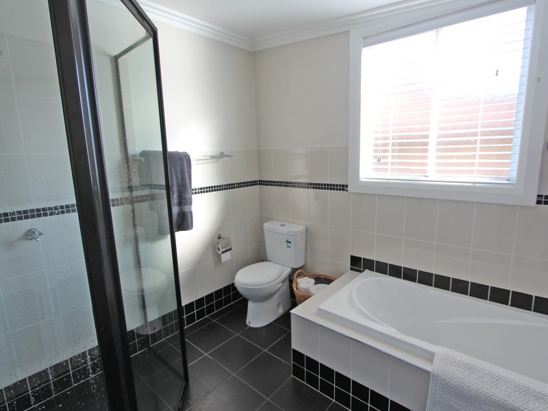 4 Price Street, Greta NSW 2334