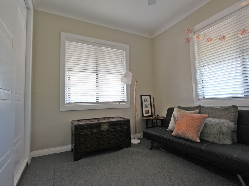 4 Price Street, Greta NSW 2334