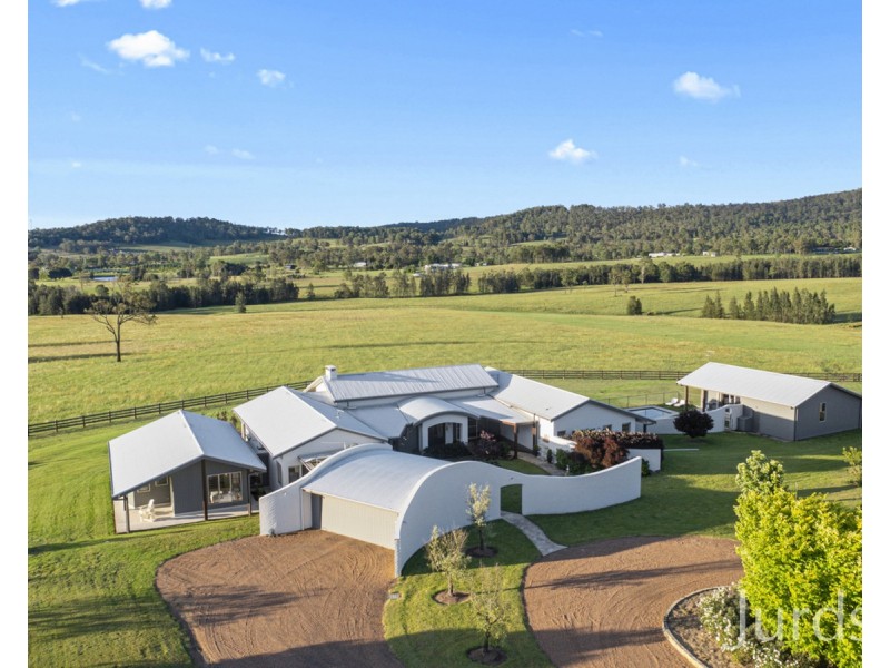 260 Wilderness Road, Lovedale NSW 2325