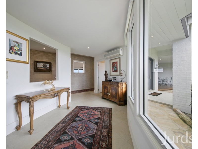 260 Wilderness Road, Lovedale NSW 2325