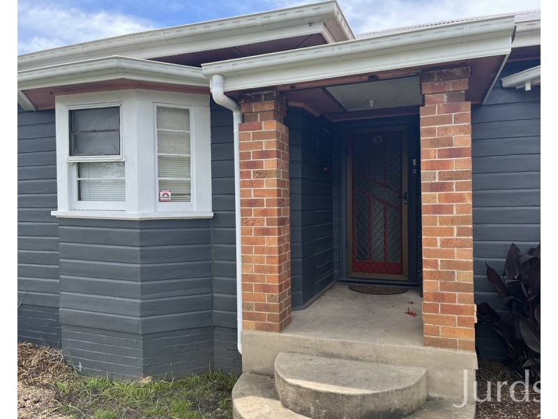 2/26 Carroll Avenue, Cessnock NSW 2325