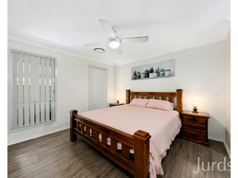 33 Trebbiano Drive, Cessnock NSW 2325