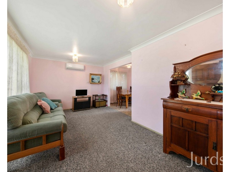 26 Tamworth Street, Abermain NSW 2326