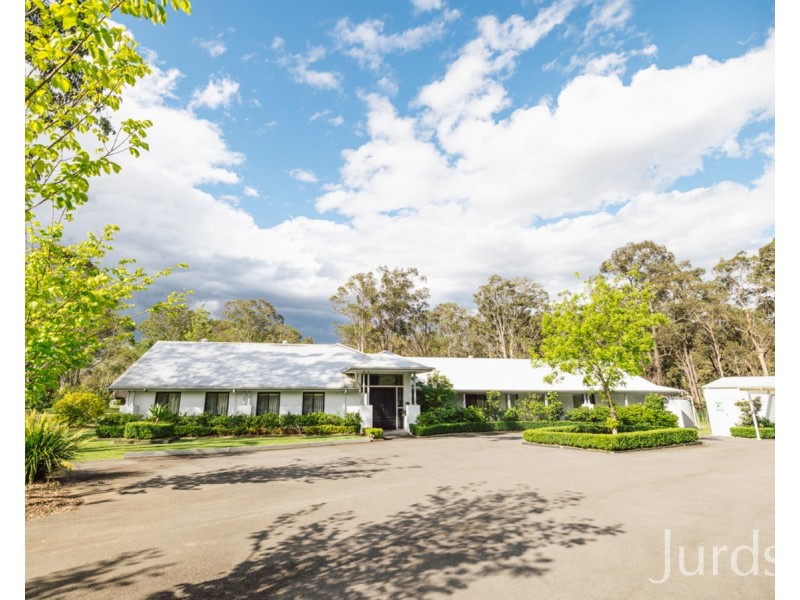 19 Brickmans Lane, Lovedale NSW 2325