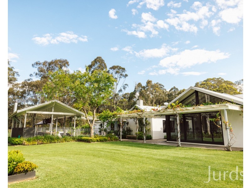 19 Brickmans Lane, Lovedale NSW 2325