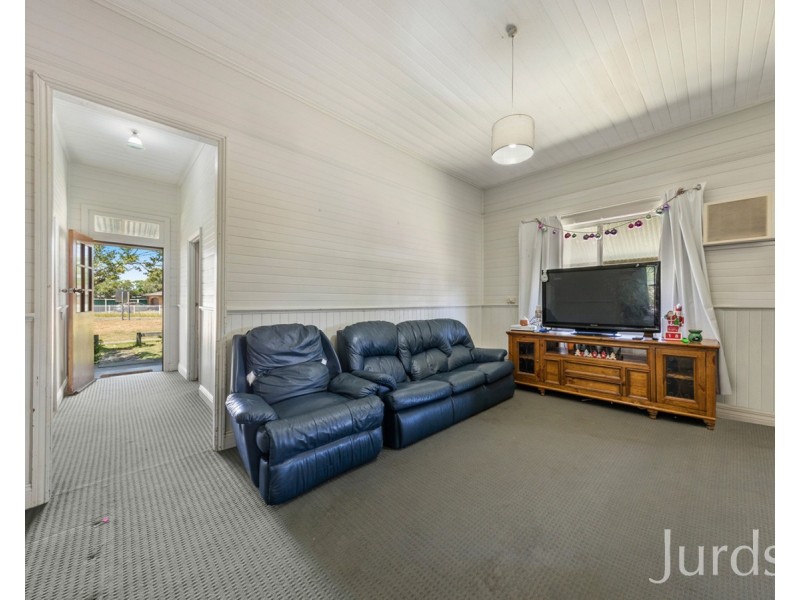 14 Mount View Road, Cessnock NSW 2325