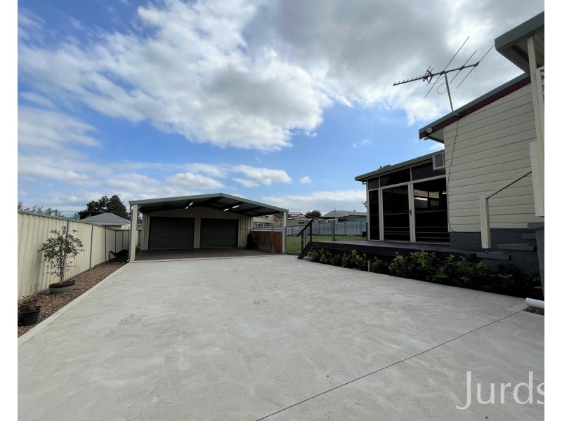 4 Fourth Street, Weston NSW 2326