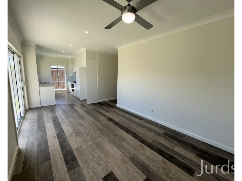1+2/35 Evans Street, Cessnock NSW 2325