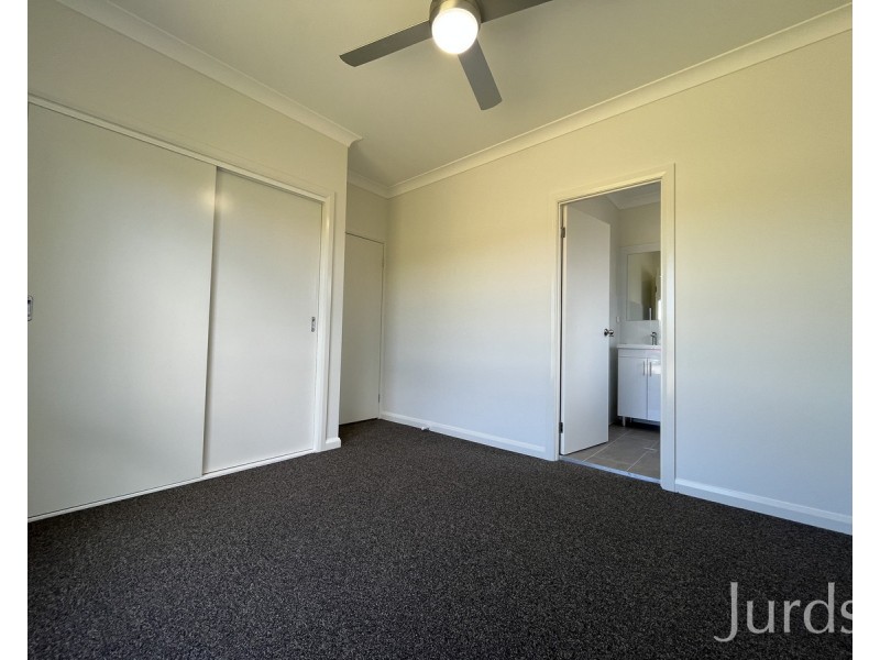 1+2/35 Evans Street, Cessnock NSW 2325