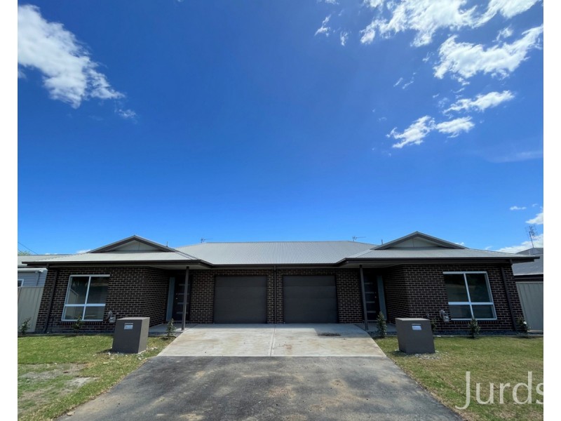 1+2/35 Evans Street, Cessnock NSW 2325