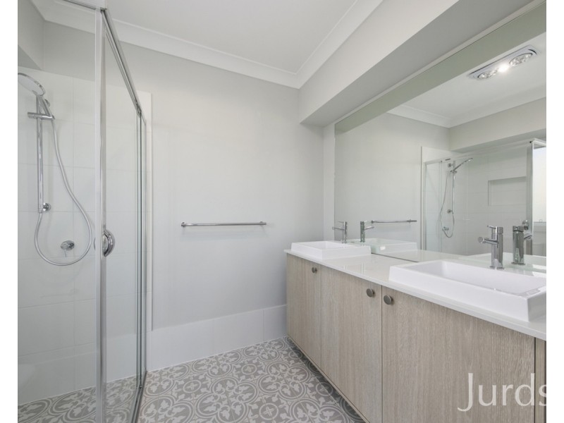 17 Moran Parkway, North Rothbury NSW 2335