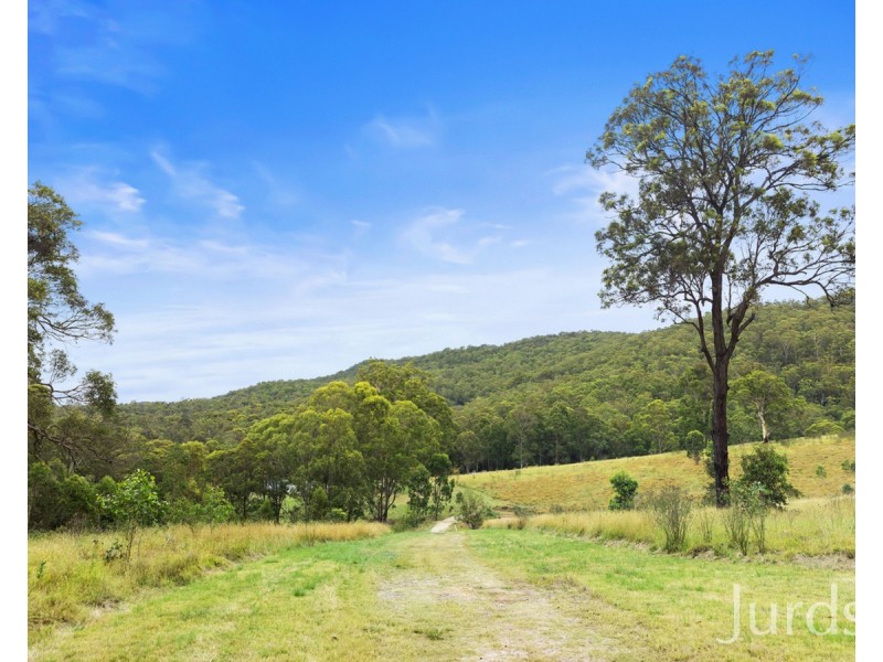 300 Hayes Road, Millfield NSW 2325