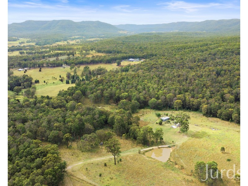 300 Hayes Road, Millfield NSW 2325