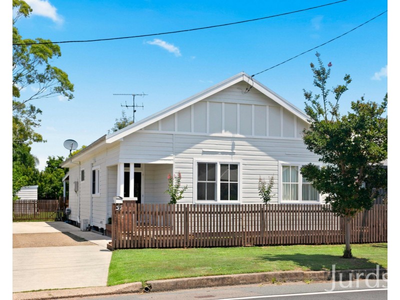 37 Mount View Road, Cessnock NSW 2325