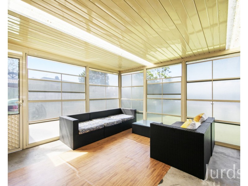 9 Thomas Street, North Rothbury NSW 2335