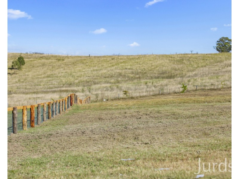 41 Pin Oak Circuit, Branxton NSW 2335