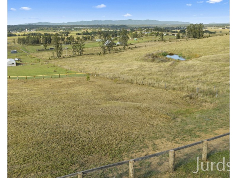 41 Pin Oak Circuit, Branxton NSW 2335