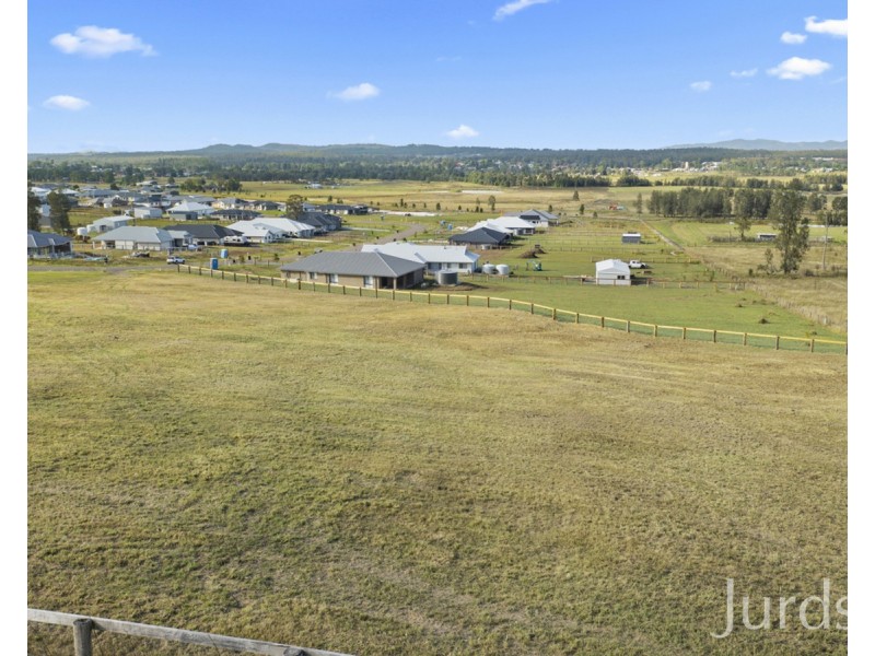 41 Pin Oak Circuit, Branxton NSW 2335