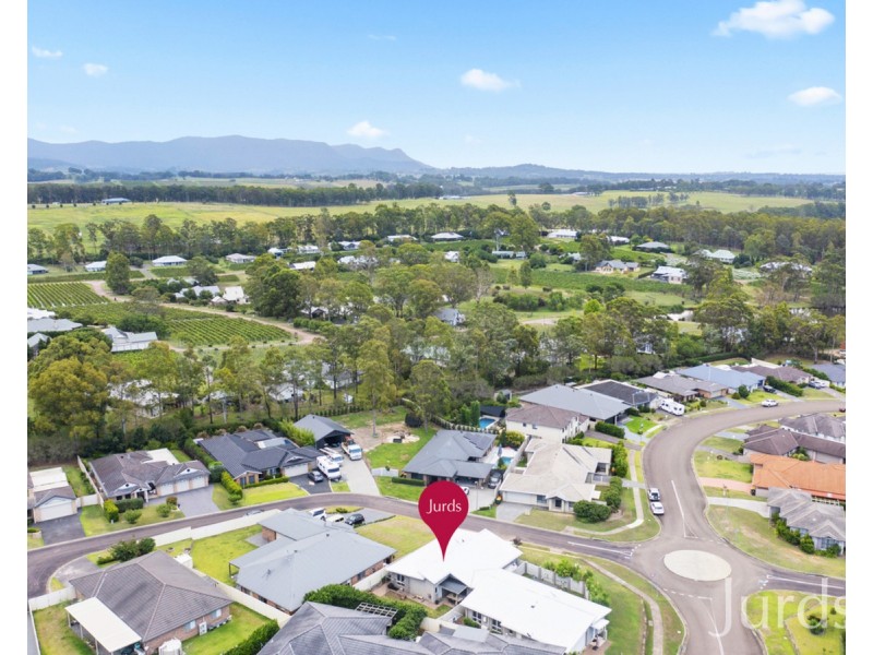 1 Traminer Grove, Cessnock NSW 2325
