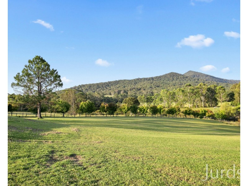 1281 Leggetts Drive, Mount Vincent NSW 2323
