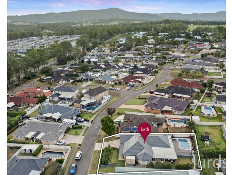 18 Tulloch Terrace, Cessnock NSW 2325