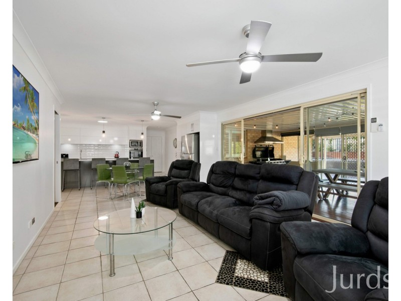 18 Tulloch Terrace, Cessnock NSW 2325