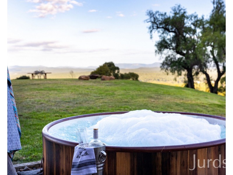 249 Bimbadeen Road, Mount View NSW 2325