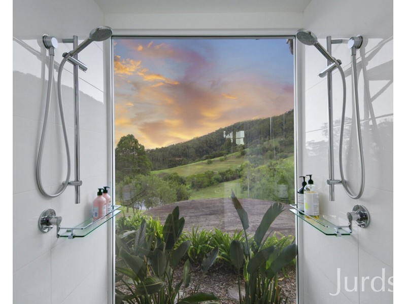 249 Bimbadeen Road, Mount View NSW 2325